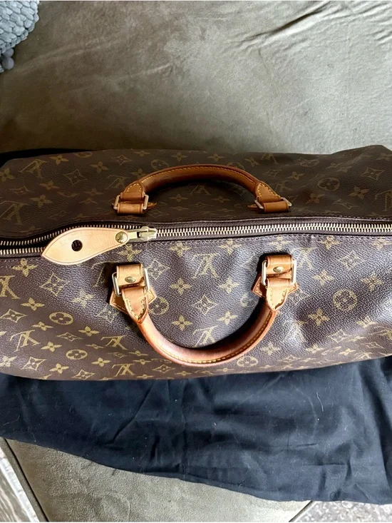 Louis Vuitton Brown Monogram Speedy 40 in VGUC. - Picture 5 of 8